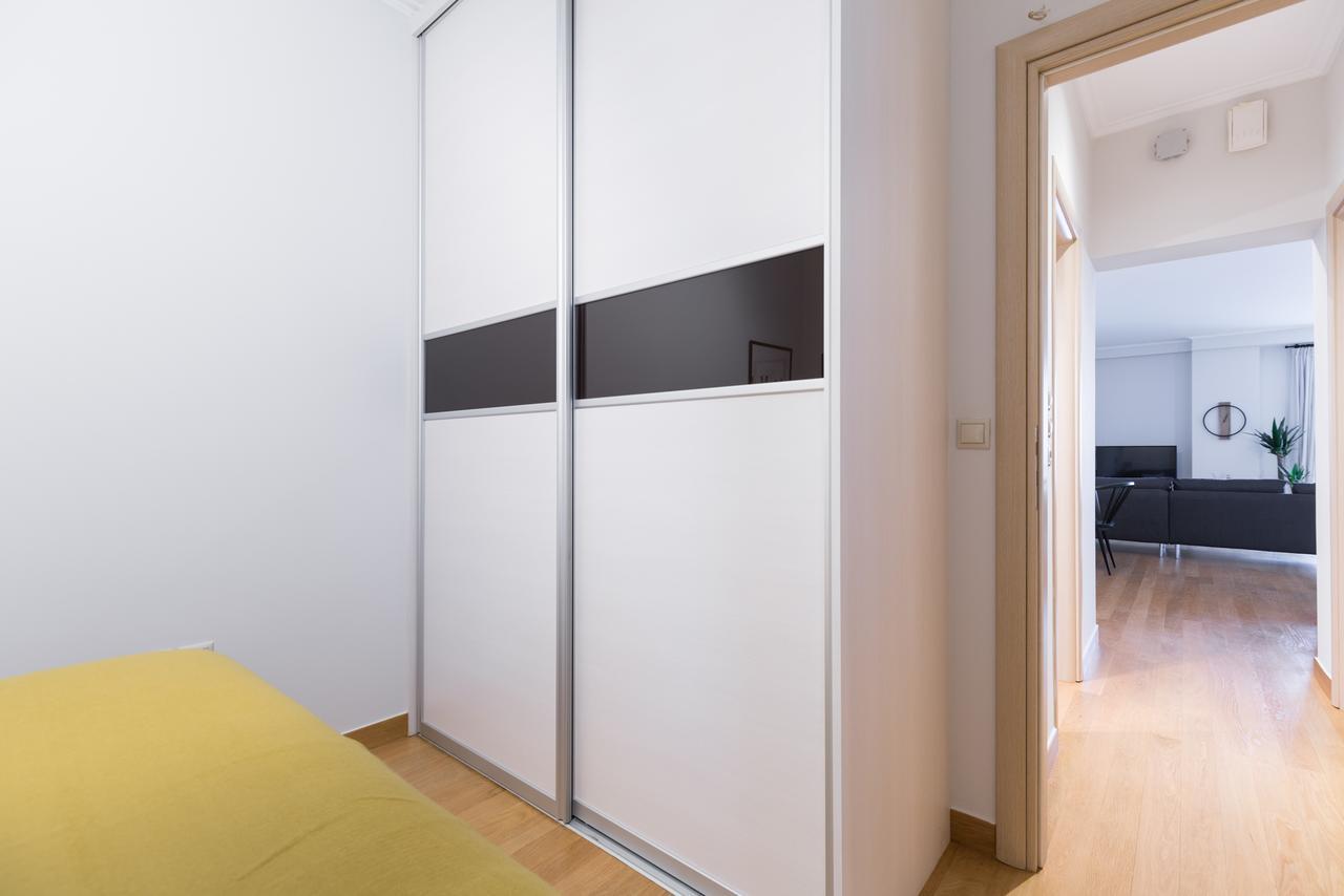 Stylish And Spacious 2Bd - Thiseio By Upstreet Афины Экстерьер фото
